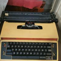 Macchina da scrivere Brother 5513