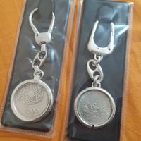 2 PORTACHIAVI CON 1000  e 500 LIRE ARGENTO