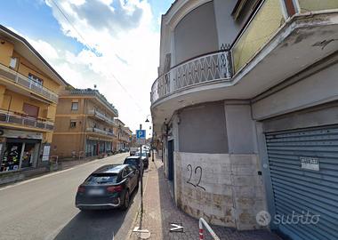 LARIANO TRILOCALE ARREDATO Con GIARDINO PRIVATO