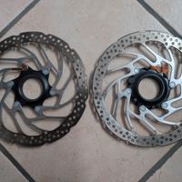 Coppia dischi Shimano 180mm Centerlock