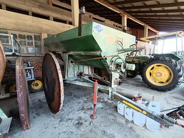 Spandiconcime Carlo tramoggia inox 3000kg