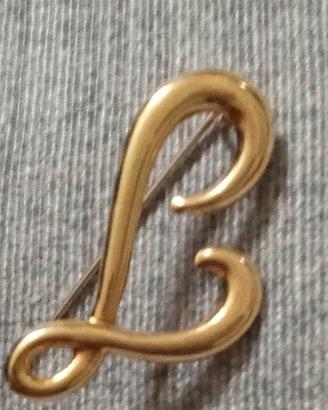 Spilla in oro 750,lettera L