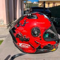 Casco x-lite carlos checa