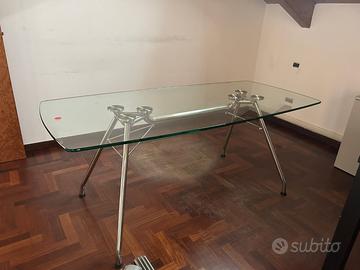Scrivania direzionale in vetro