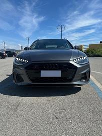 Audi A4 S Avant quattro