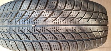 Pneumatico auto invernale