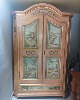 Armadio dipinto a mano stile classico veneziano