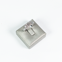 Anello trilogy con diamanti