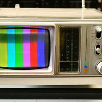 TV color vintage portatile 5 pollici Inno-Hit