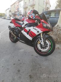 ricambio Yamaha R1 98 99 00 01 