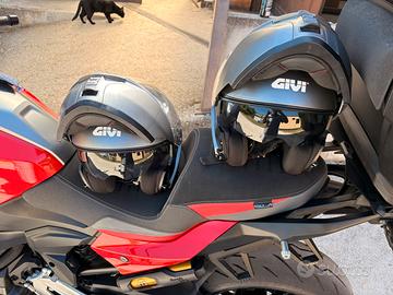 Casco modulare givi
