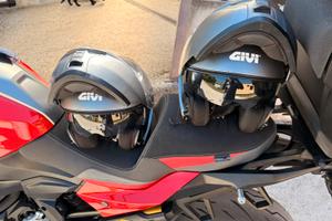Casco modulare givi