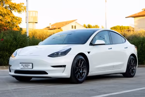 Tesla Model 3 Long Range Dual Motor AWD