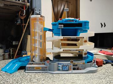 Garage con ascensore automatico FastWheels