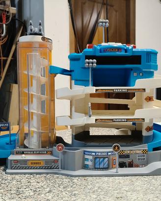 Garage con ascensore automatico FastWheels