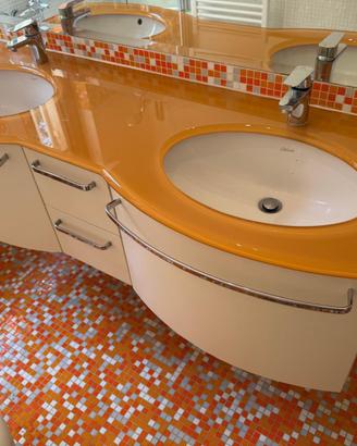 Mobile lavabo sospeso
