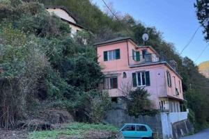 Immobile in asta di 108 m² con 3 locali a Genova