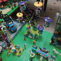 LEGO luna park