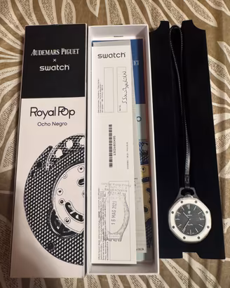 Swatch x AP “ocho negro”