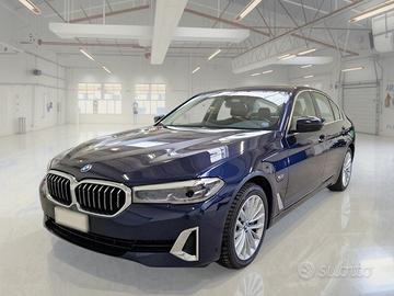 BMW 520 LUXURY AUTO 4 PORTE BERLINA