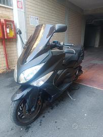 Yamaha T-MAX