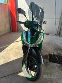 sh 125