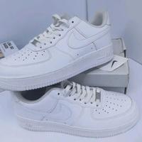 Nike Air Force 1 bianche originali – taglia 43