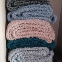 Sciarpe, calzettoni, berretti, ecc