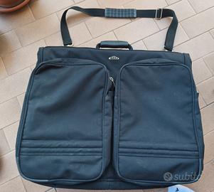borsa porta abiti Avias Brics
