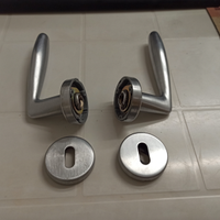 5 Maniglie + 4 per finestra