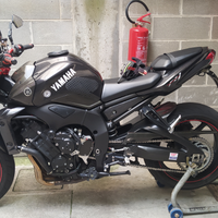Yamaha fz1 1000 150 cv sportiva naked