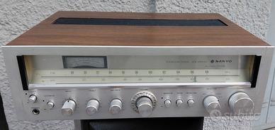 Sintoamplificatore stereo FM / MW Sanyo JCX 2100KZ