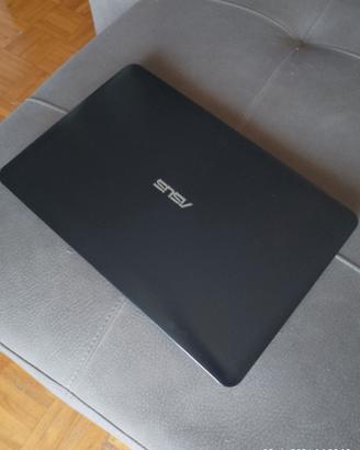 notebook ASUS F555Q