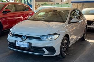 Volkswagen Polo 1.0 Young 80cv - Km 0 07/2026