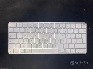 Apple Magic Keyboard con TouchID