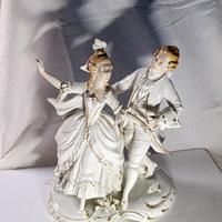 Coppia Galante in Porcellana stile Capodimonte - M