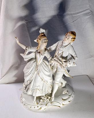 Coppia Galante in Porcellana stile Capodimonte - M