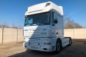 TRATTORE STRADALE DAF XF105.460
