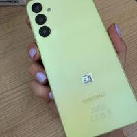 Samsung Galaxy A25 5G - confezione aperta