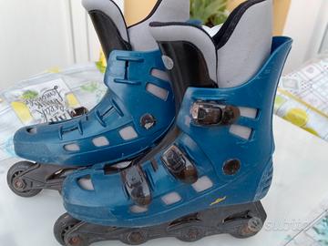 Pattini a rotelle centrale.vintage.