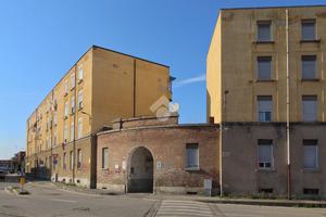 3 LOCALI A SETTIMO TORINESE