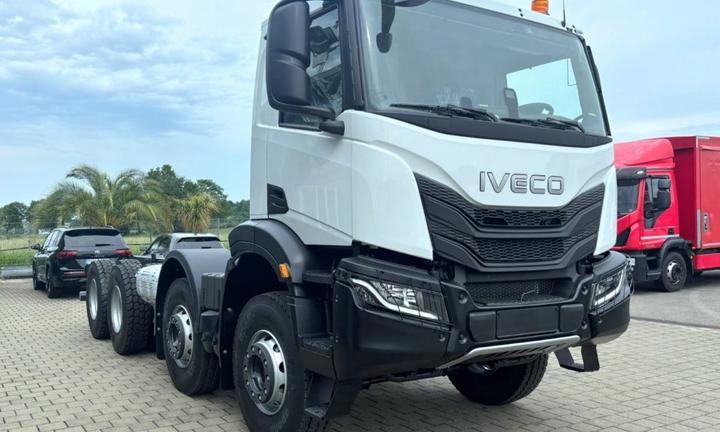 IVECO T-WAY 540 8x4 E6 NUOVO + INTARDER