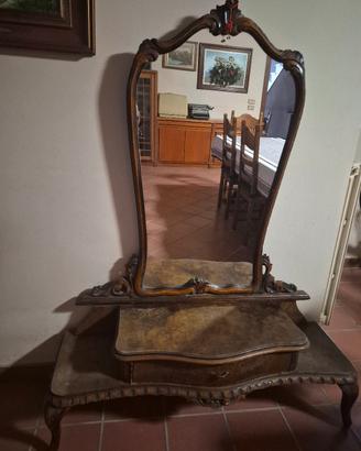 mobile vecchio