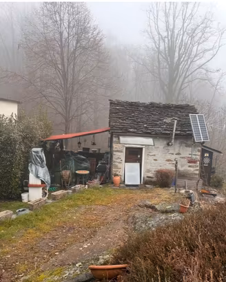 Baita c2 con terreno a Cossogno