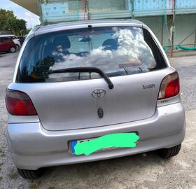 Toyota Yaris 1000 5 porte del 2002