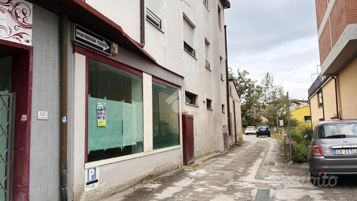 NEGOZIO A QUARRATA - Vista 2