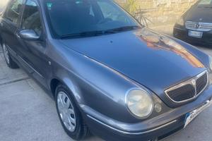 Lancia Lybra