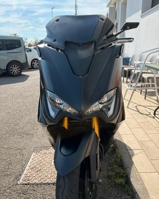 Tmax 560 tech max