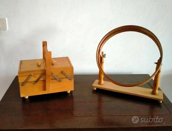 TOMBOLO E CESTINO PORTA LAVORO IN LEGNO ANNI 60