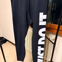 Leggings Nike neri con logo Just Do It